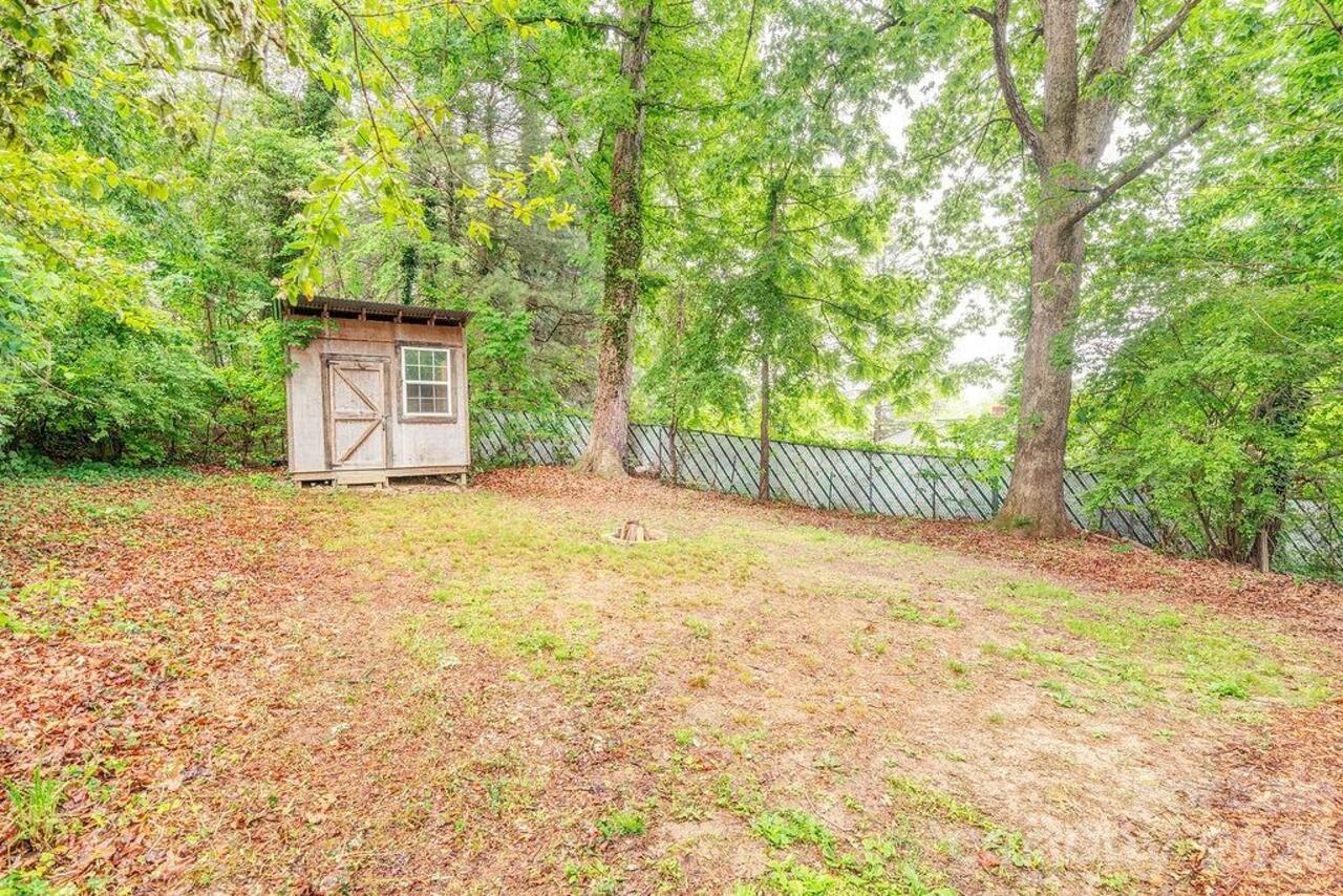 Listing Photo 17