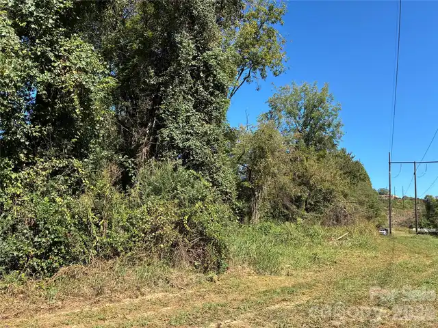 Listing Photo 6