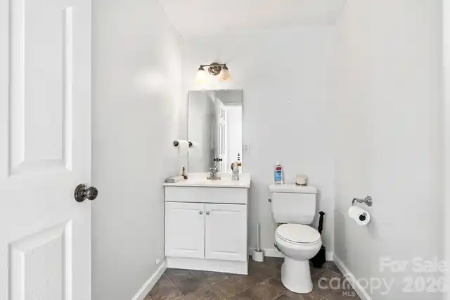 Listing Photo 9