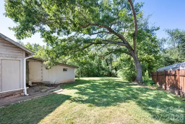 Listing Photo 16