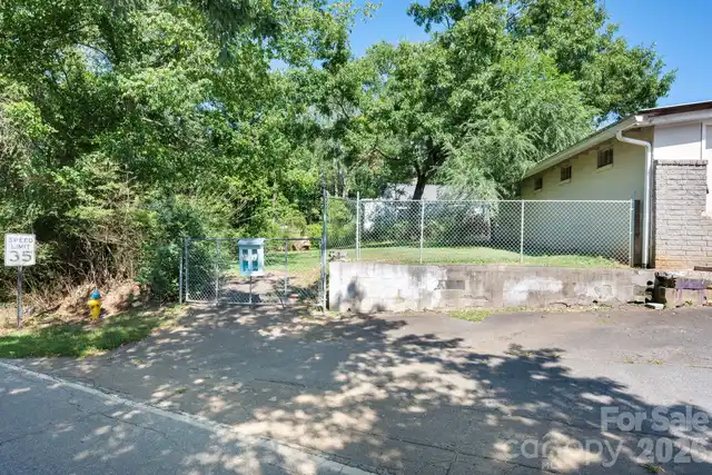 Listing Photo 21