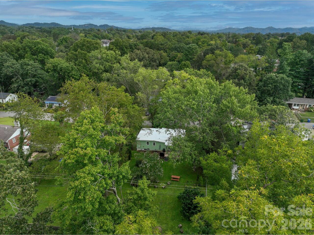 Listing Photo 10