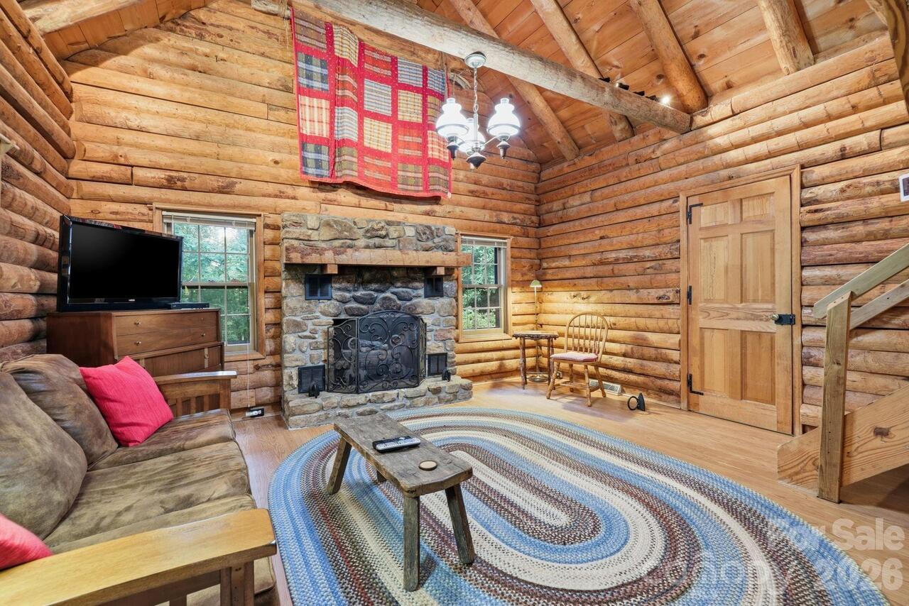 Listing Photo 6