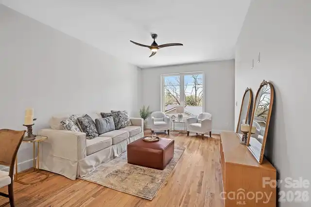 Listing Photo 7