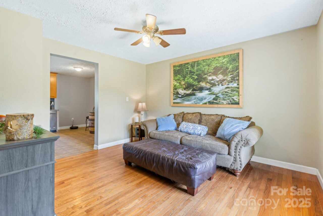 Listing Photo 5