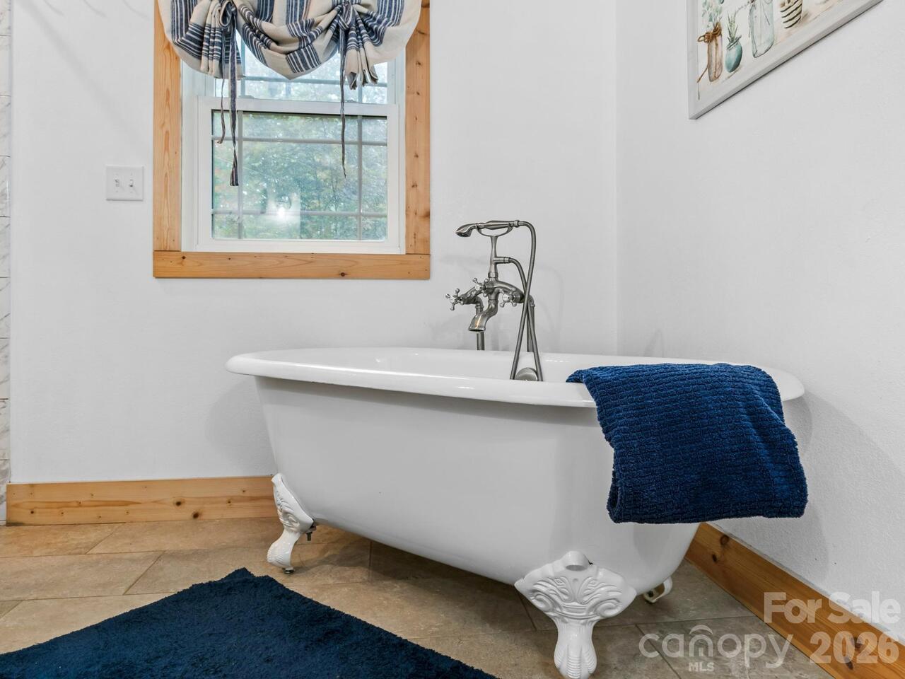 Listing Photo 18