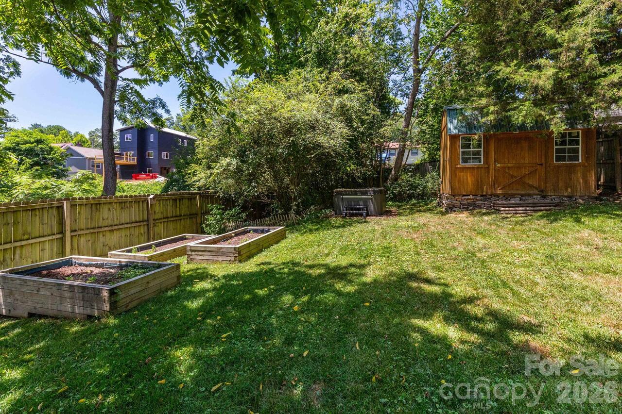Listing Photo 24