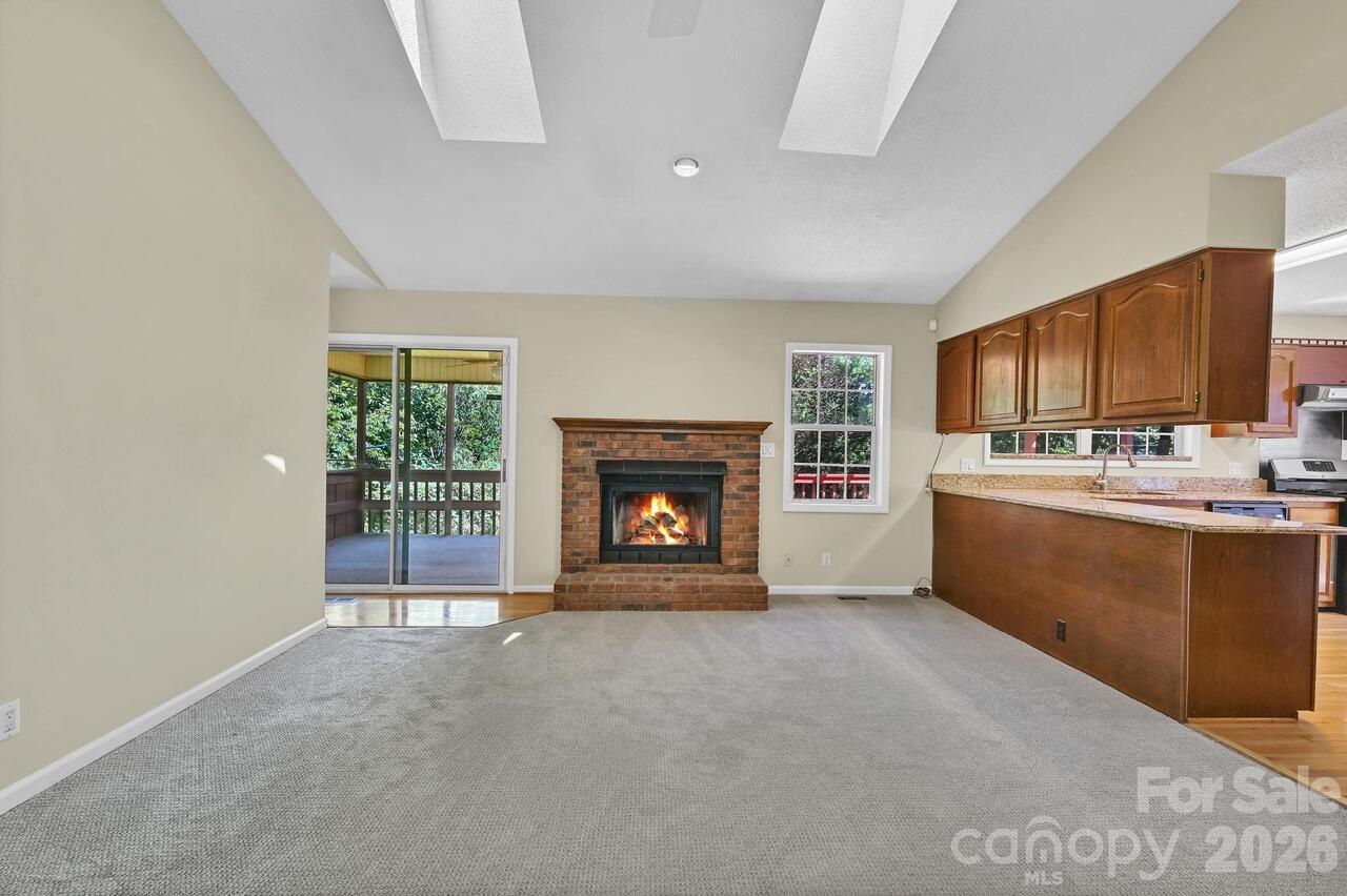 Listing Photo 7