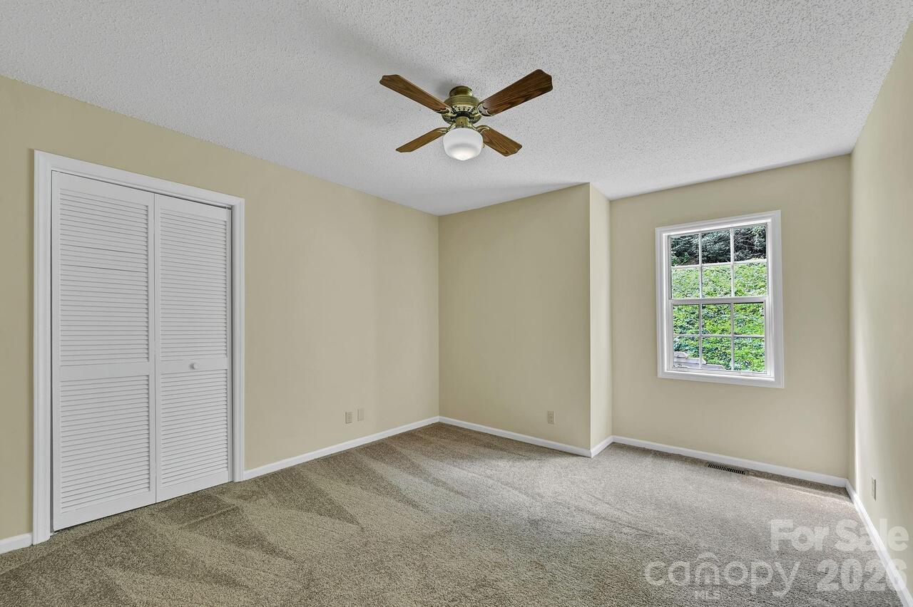 Listing Photo 28
