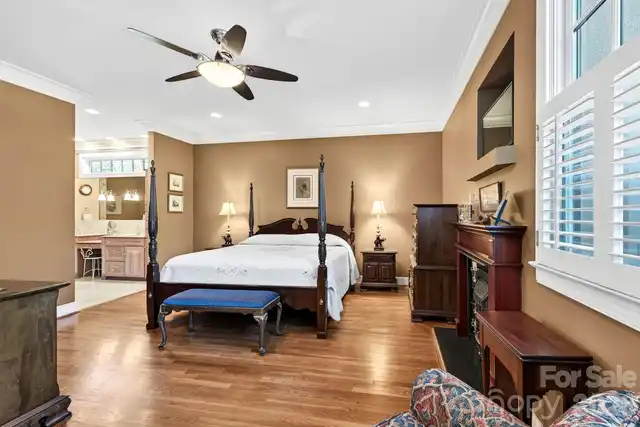 Listing Photo 29