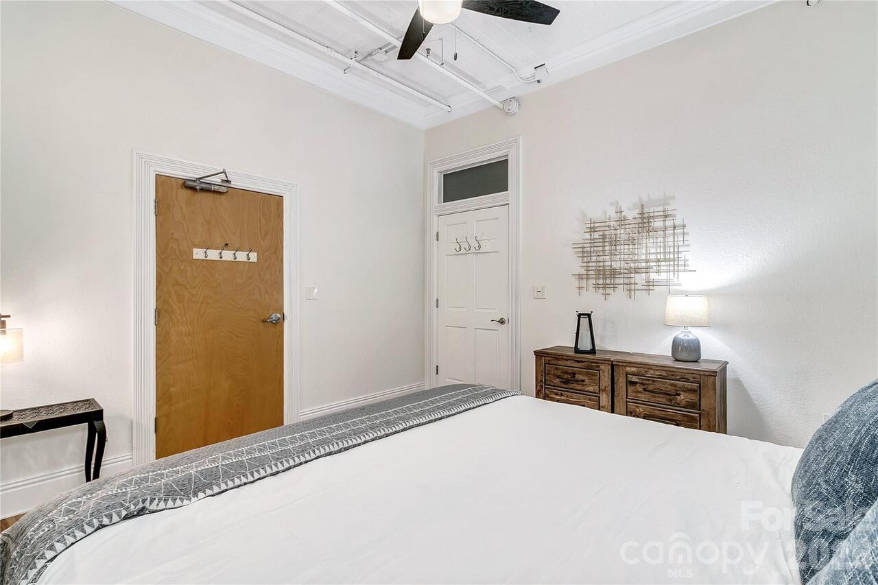 Listing Photo 24