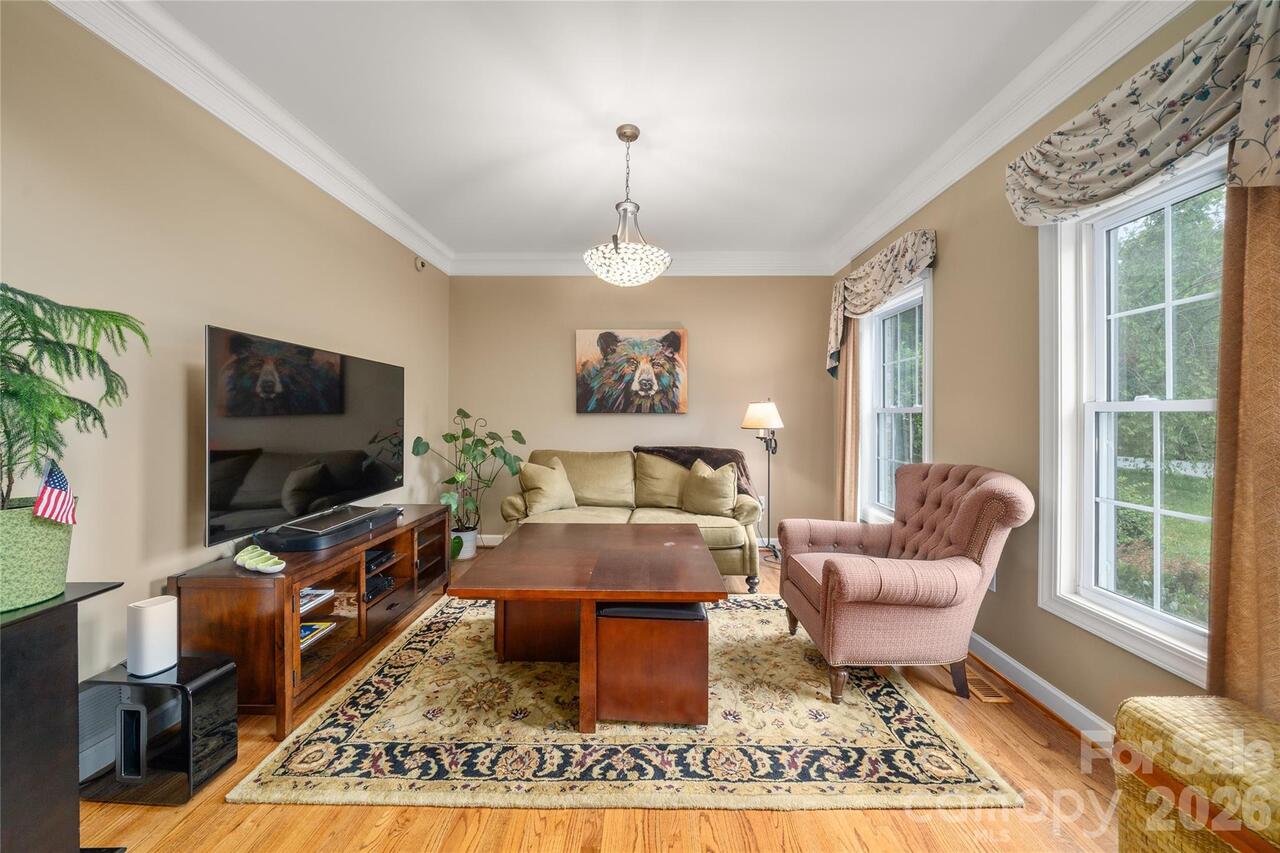 Listing Photo 7