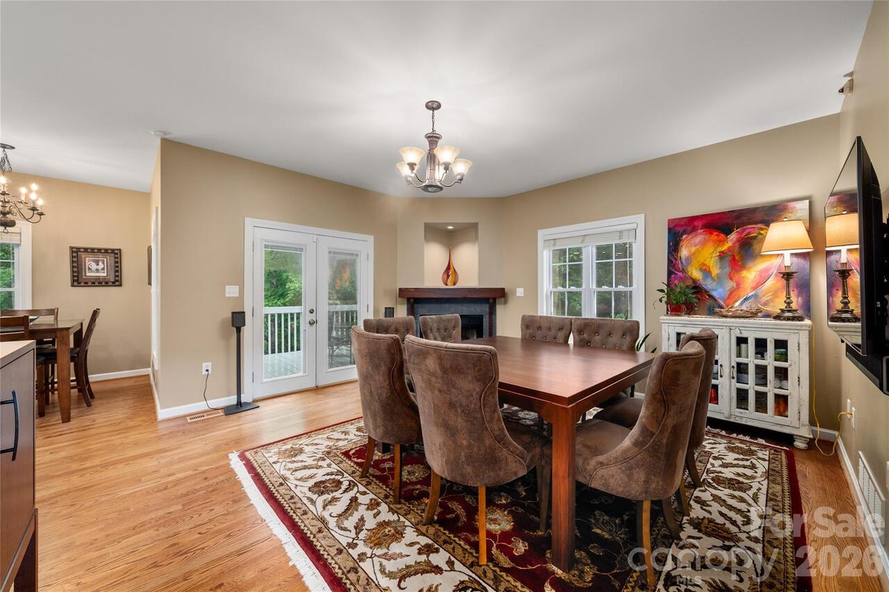 Listing Photo 10