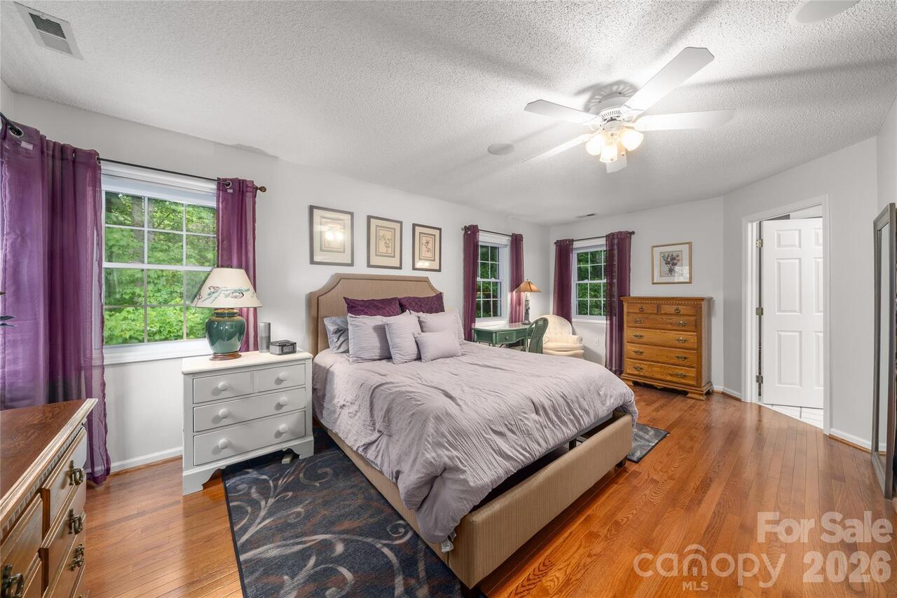 Listing Photo 22