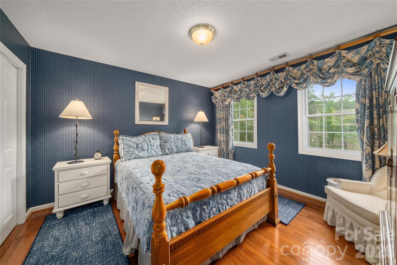 Listing Photo 29