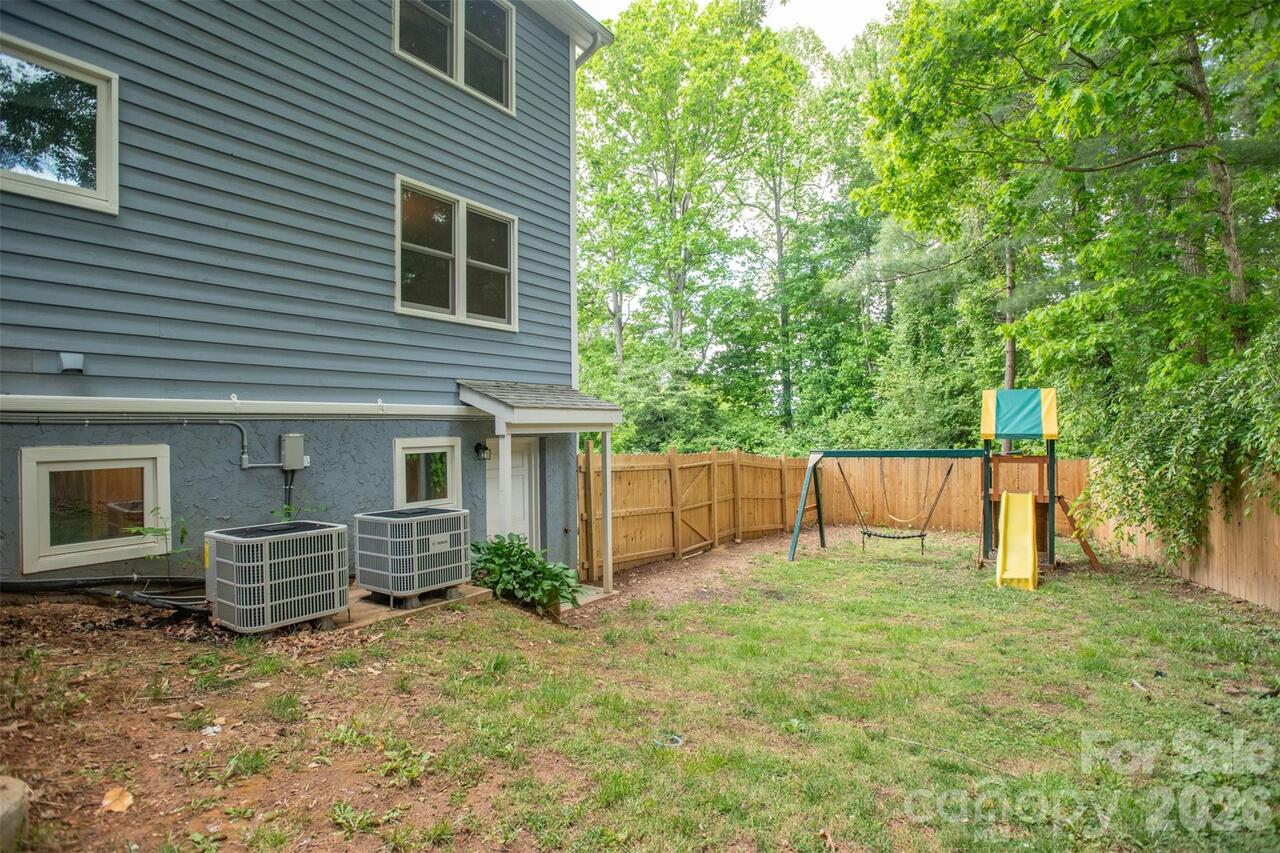 Listing Photo 8