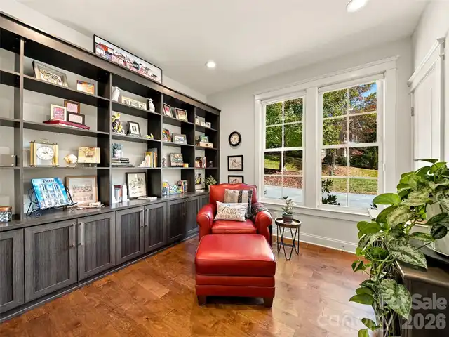 Listing Photo 23
