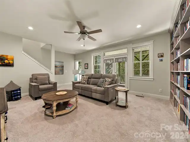 Listing Photo 29