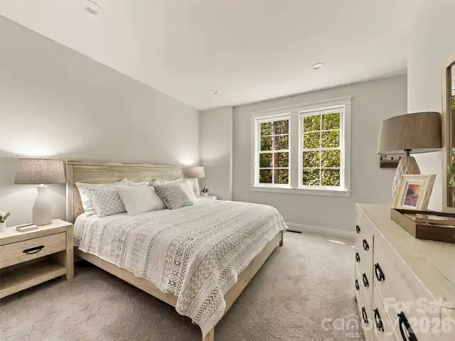 Listing Photo 32
