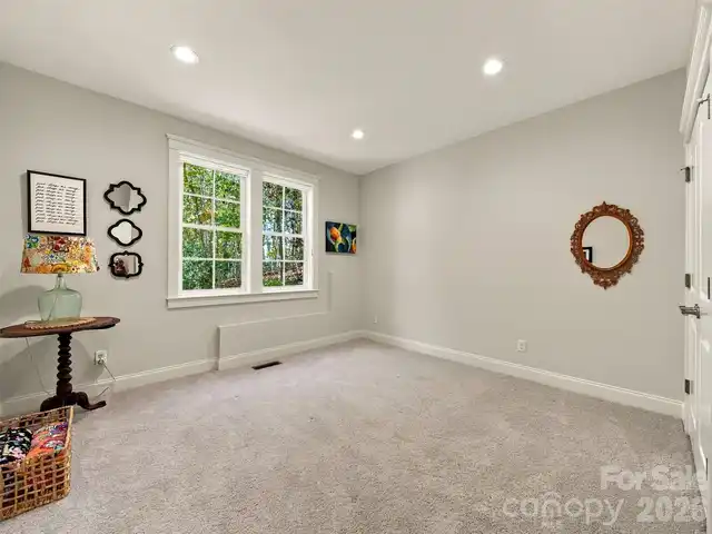 Listing Photo 34