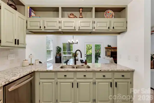 Listing Photo 16