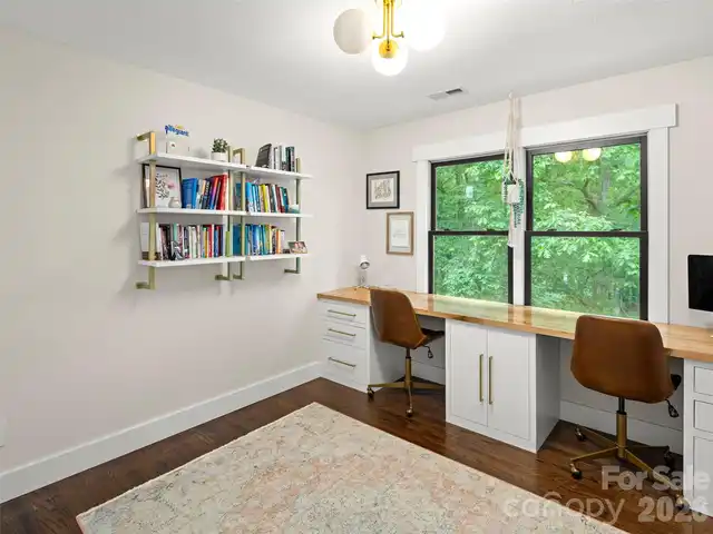 Listing Photo 16