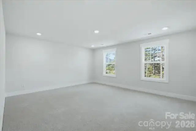 Listing Photo 16