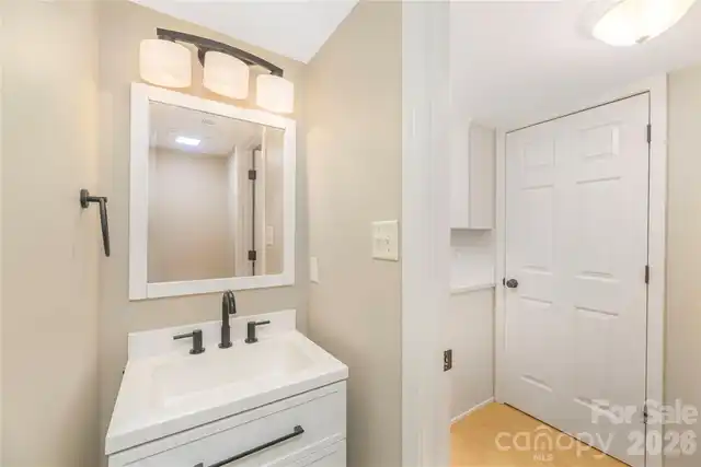 Listing Photo 15