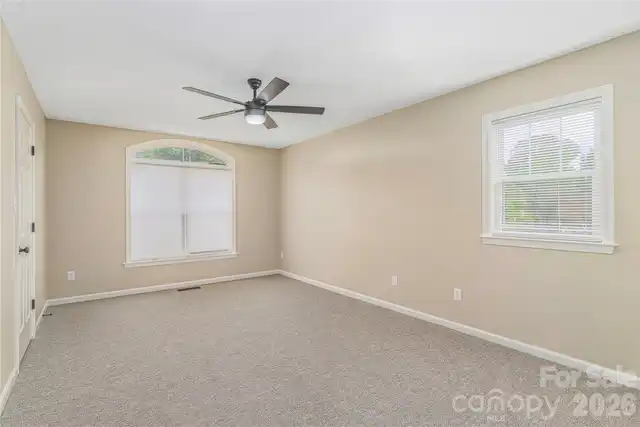 Listing Photo 22