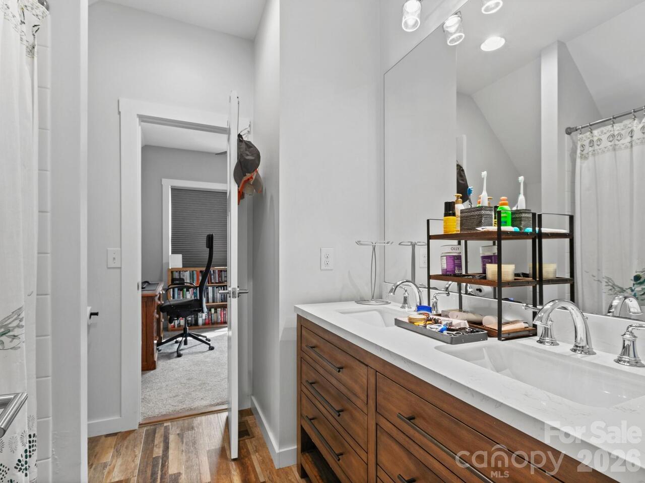Listing Photo 21