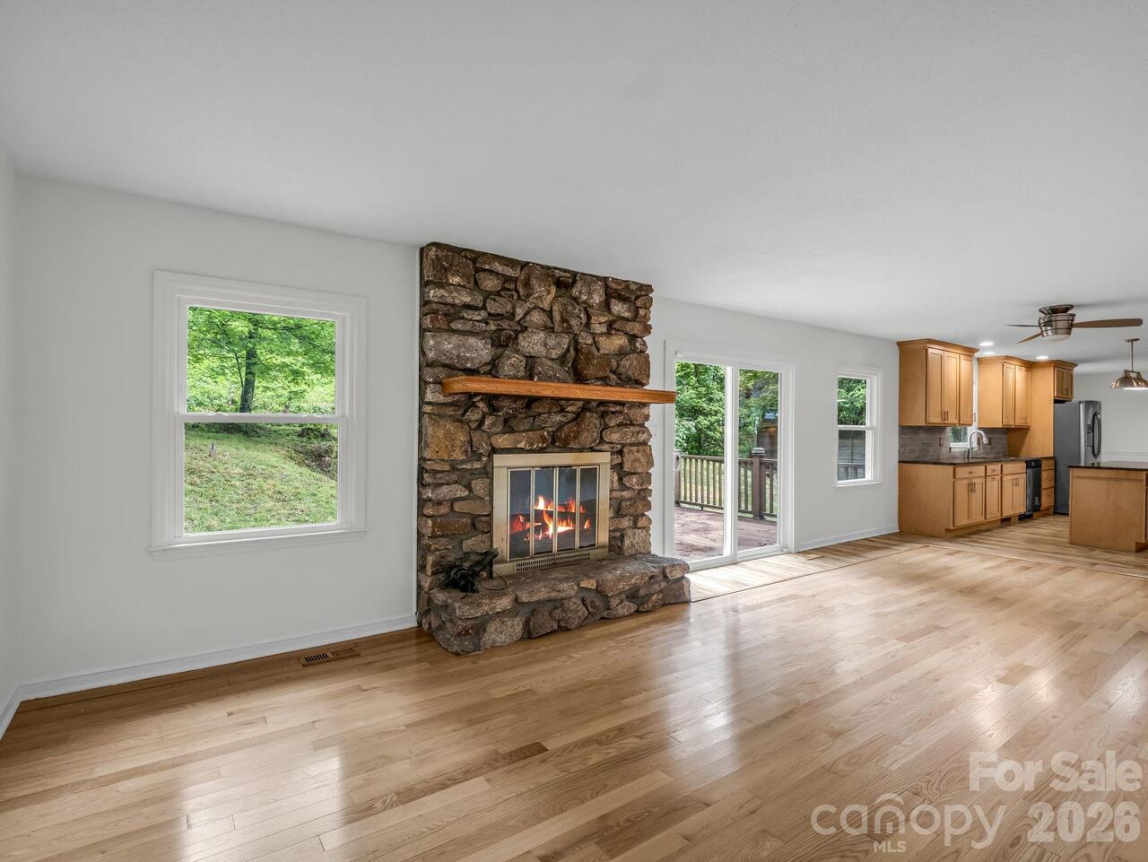 Listing Photo 15