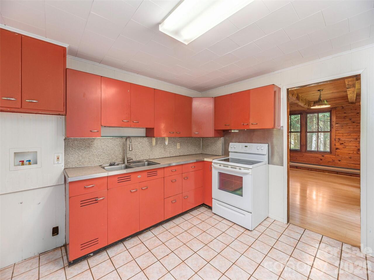 Listing Photo 15