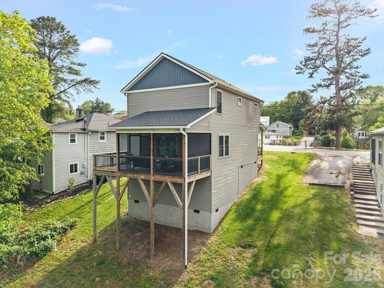 Listing Photo 14