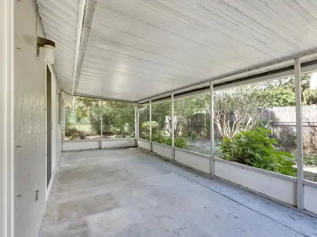 Listing Photo 34