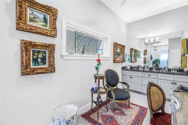 Listing Photo 24