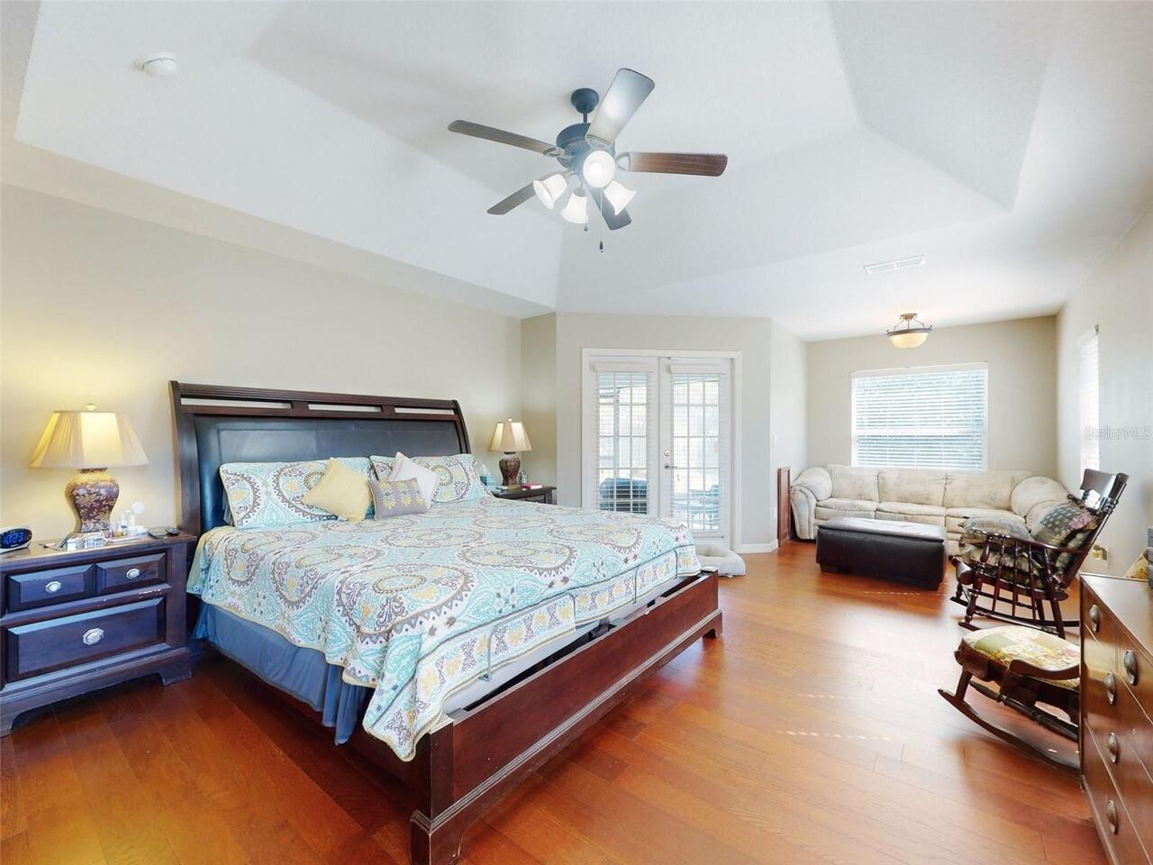 Listing Photo 10