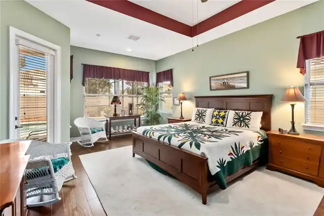 Listing Photo 18
