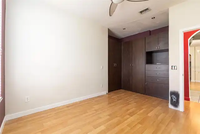 Listing Photo 21
