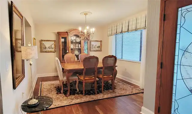 Listing Photo 8