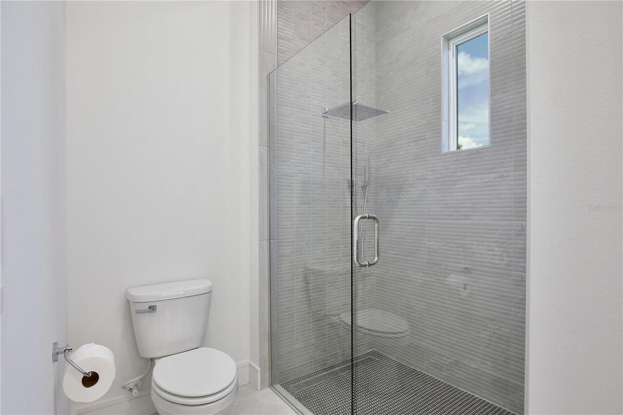 Listing Photo 33
