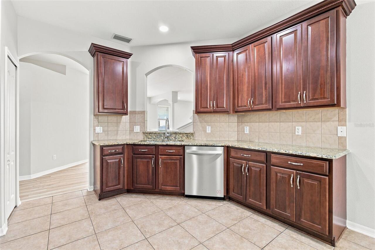 Listing Photo 10