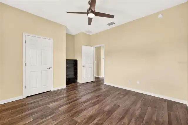 Listing Photo 29