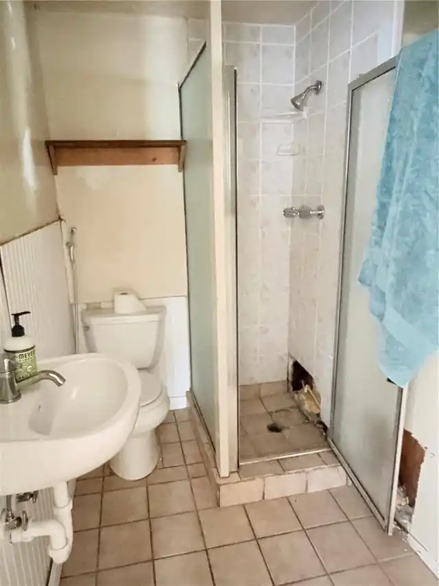 Listing Photo 17