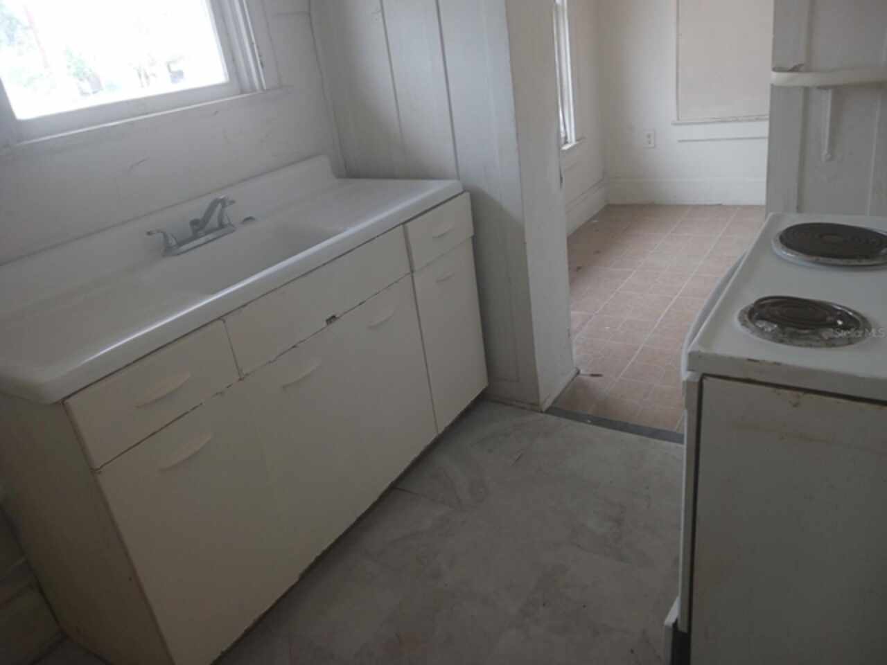 Listing Photo 8