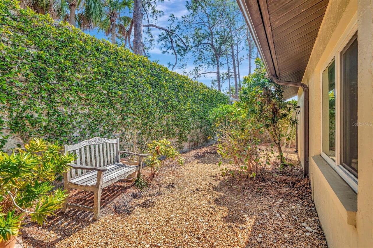 Listing Photo 14