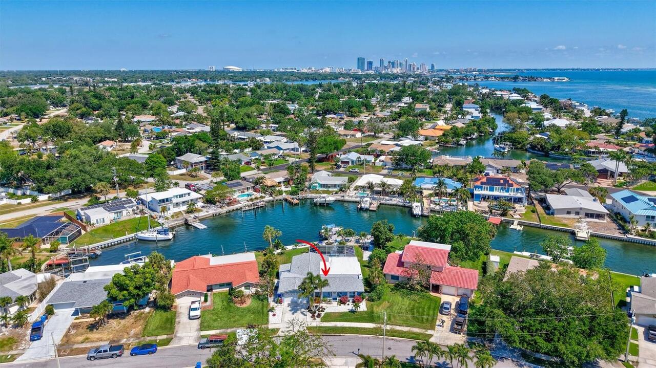 St Petersburg Real Estate