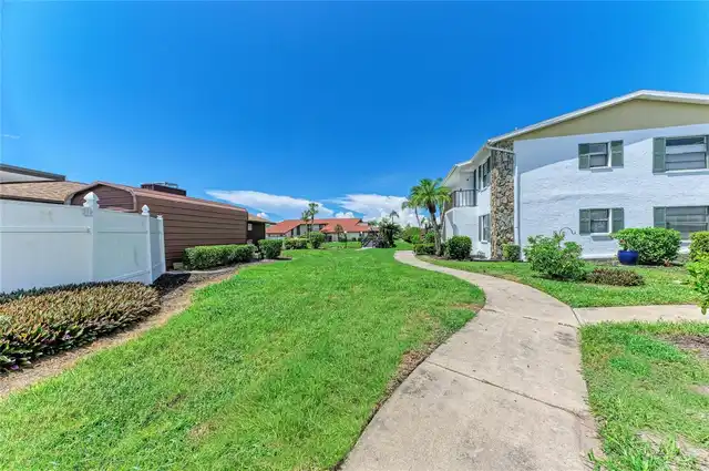Listing Photo 28