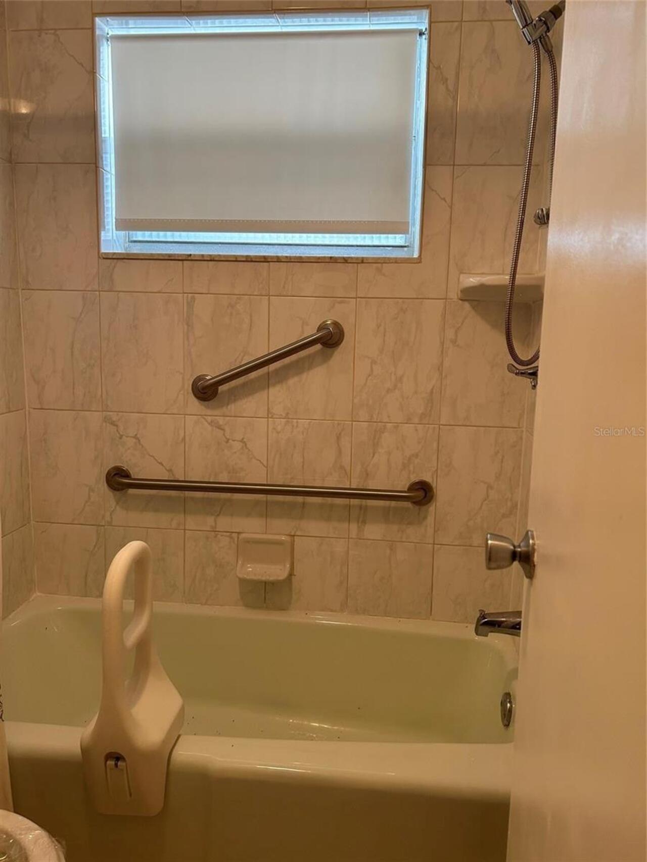 Listing Photo 7