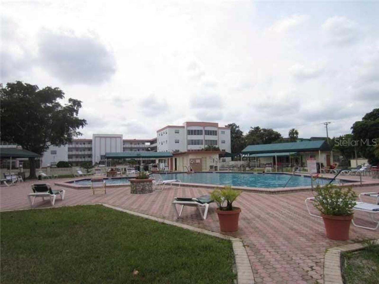 Listing Photo 11