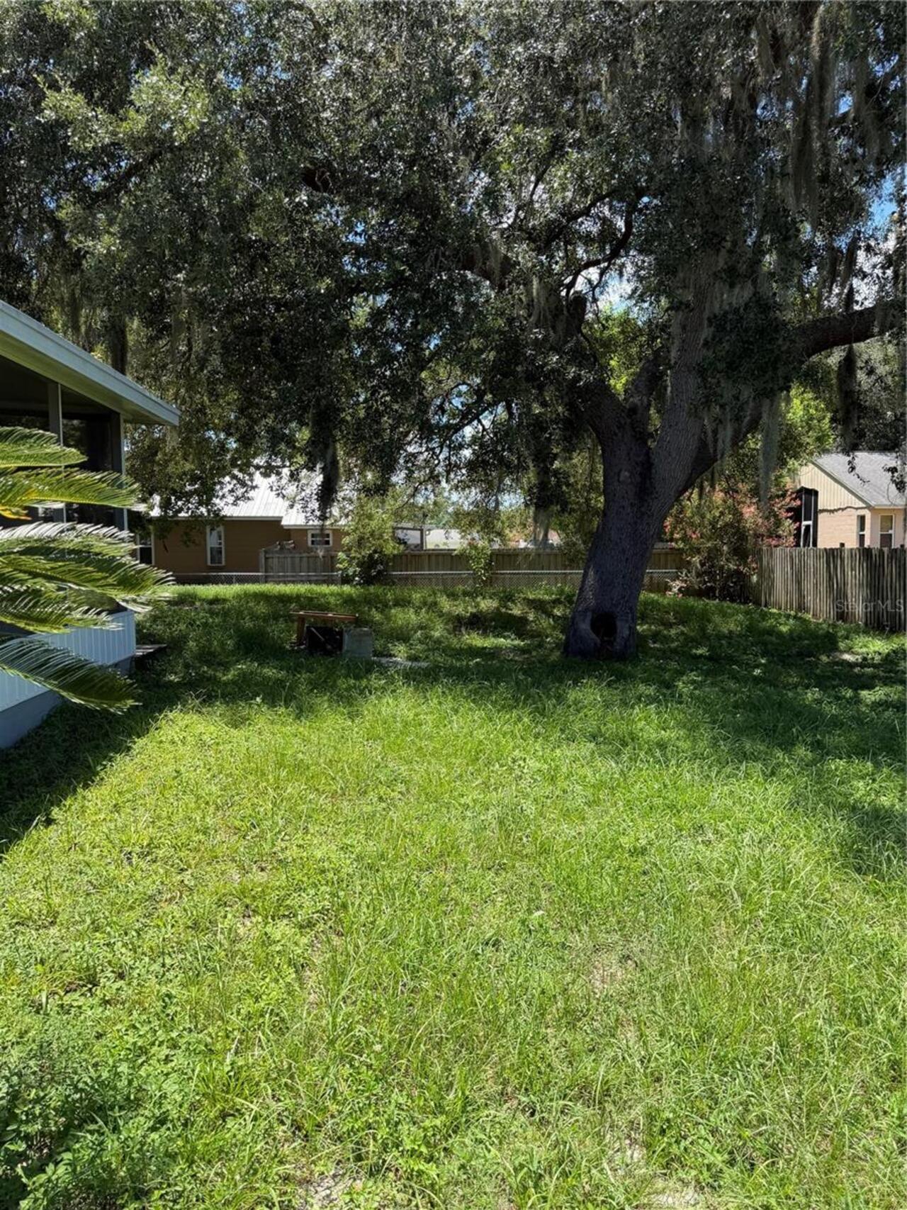 Listing Photo 11